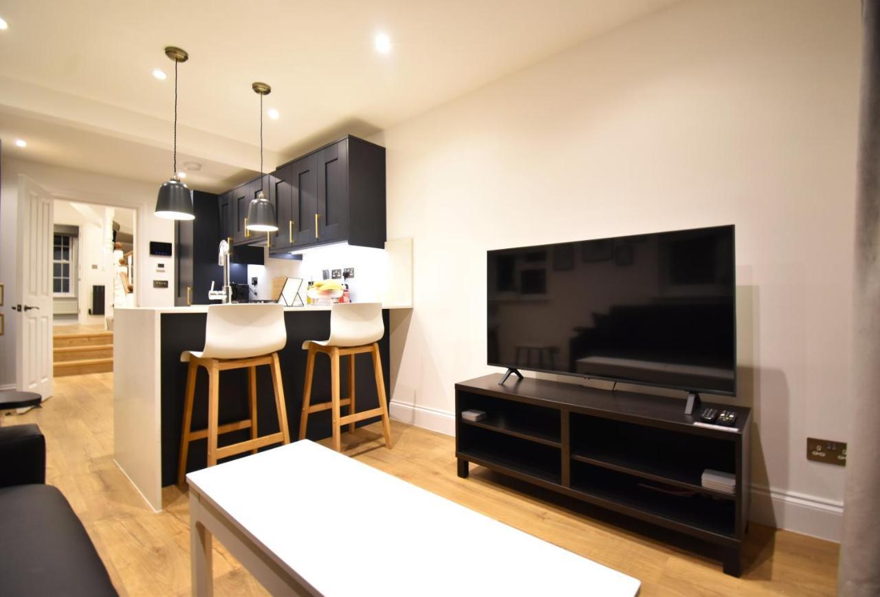 Stunning 3 Bed Apartment London Eksteriør billede