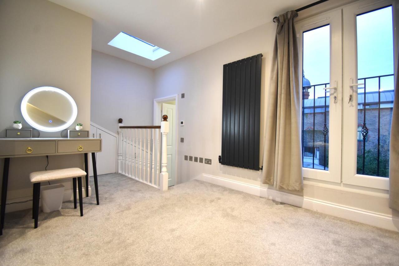 Stunning 3 Bed Apartment London Eksteriør billede